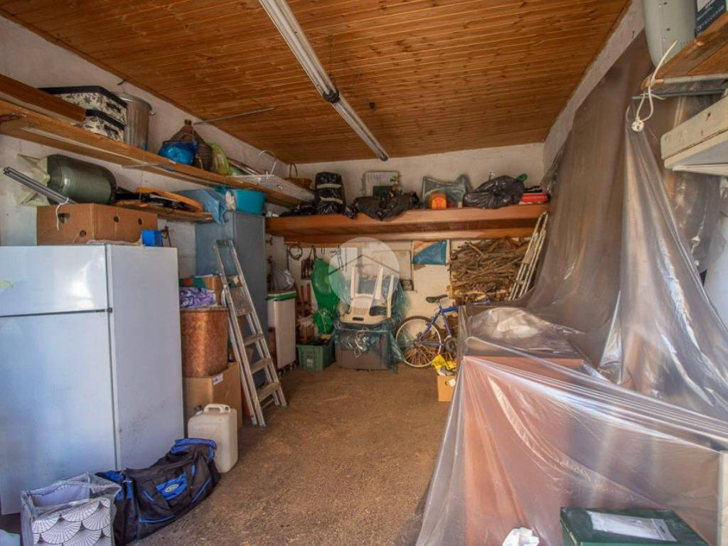 Box / garage a Magliano sabina in Viale 13 Giugno, 2 - Foto 3