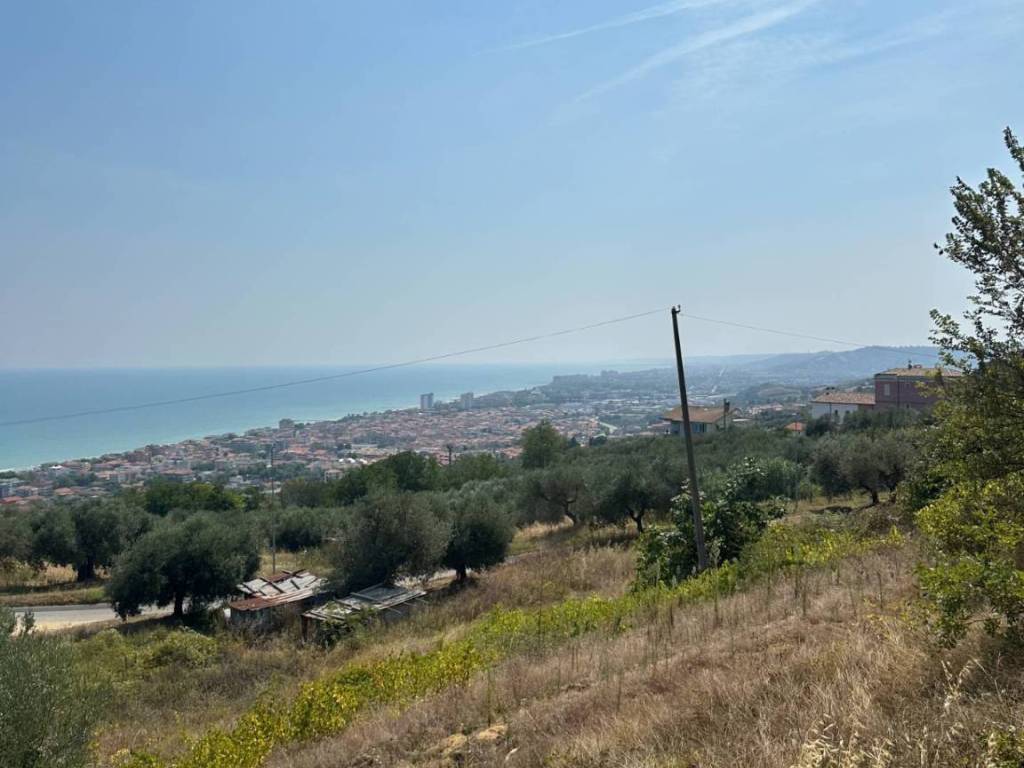 Terreno a Silvi in Contrada Stagliano - Foto 2