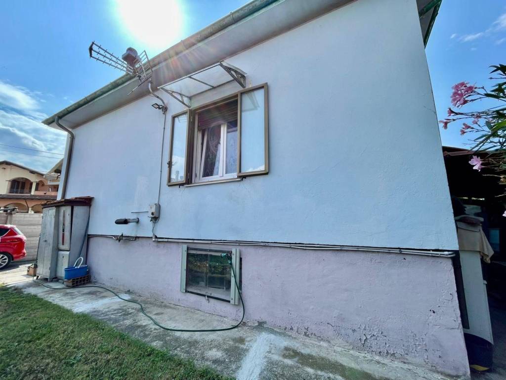 Casa indipendente a Alessandria in Strada Acqui - Foto 2