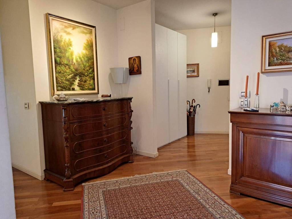 Appartamento a Salerno in Via Raffaele Lettieri, 5 - Foto 2