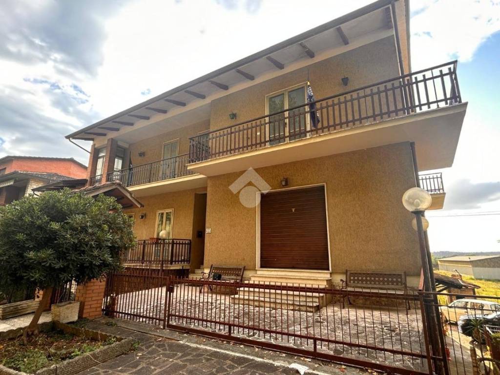 Villa a Deruta in Via Tiberina, 42 - Foto 3