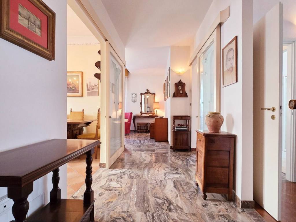 Appartamento a Rimini in Viale Principe di Piemonte, 31 - Foto 3