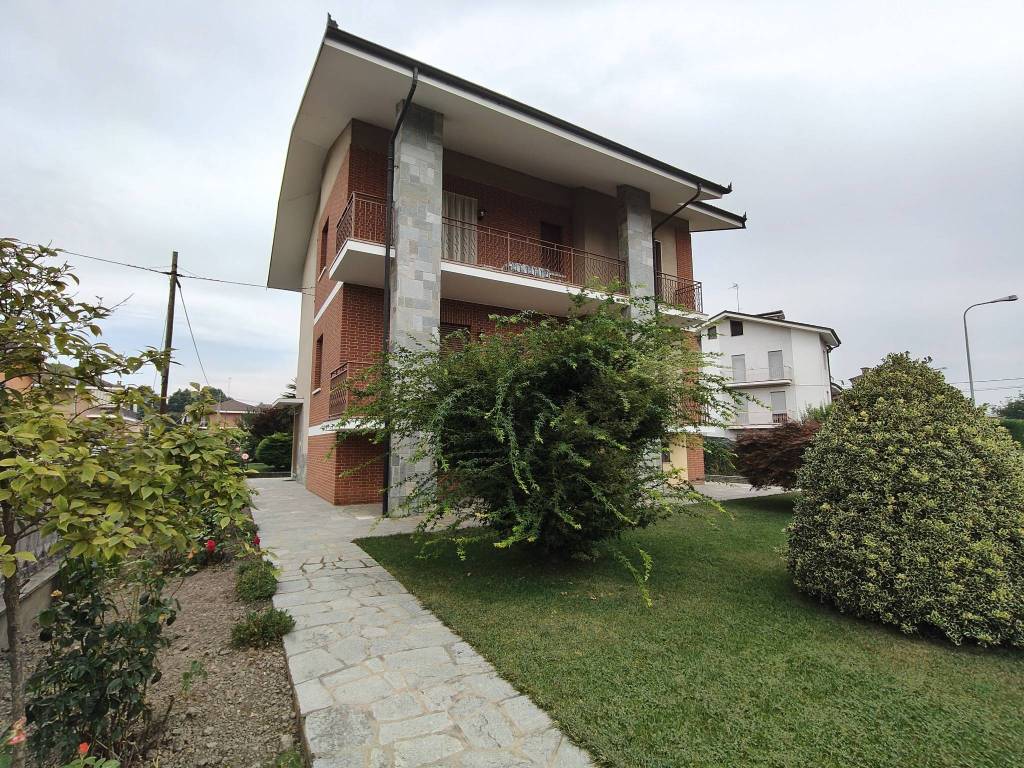 Villa a Racconigi in Via Giuseppe Romita, 4 - Foto 3