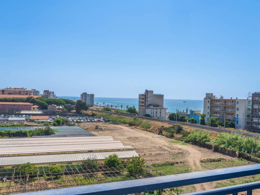 Appartamento a Vallecrosia in Via Cristoforo Colombo - Foto 2