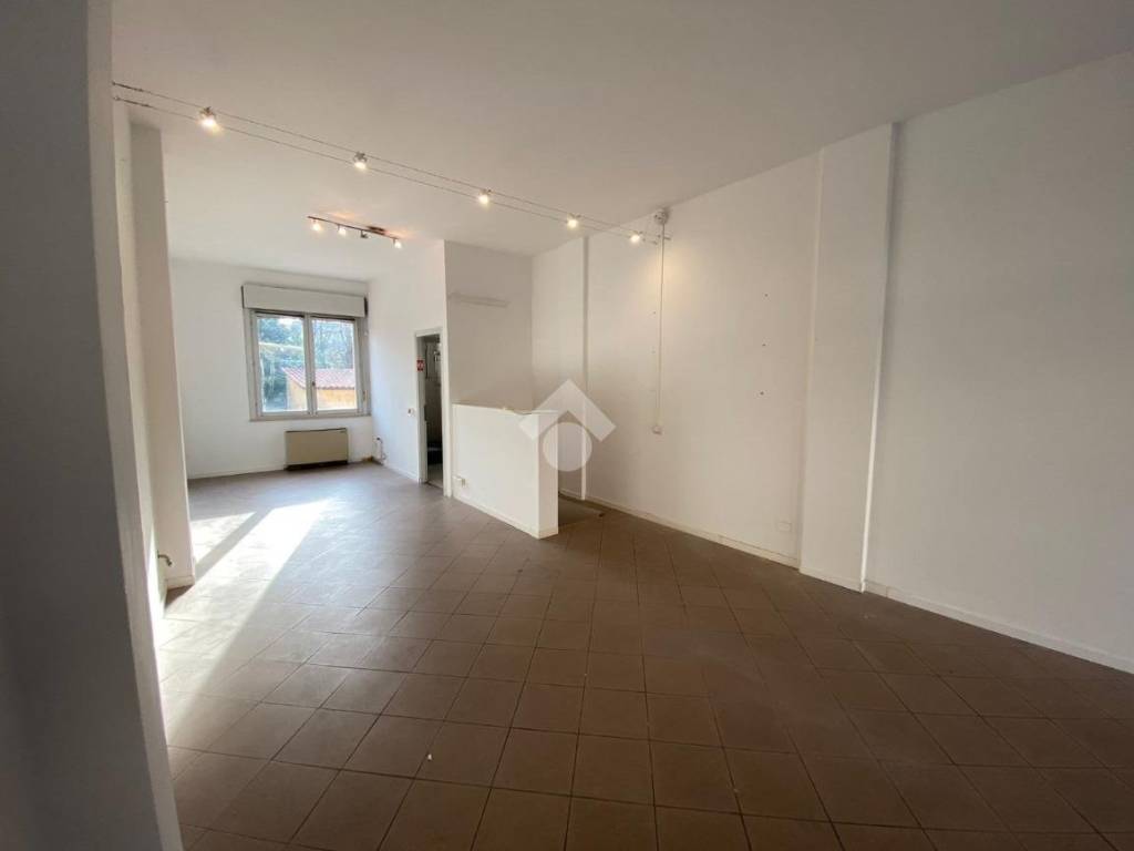 Box / garage a Borgo virgilio in Via Cisa - Foto 2