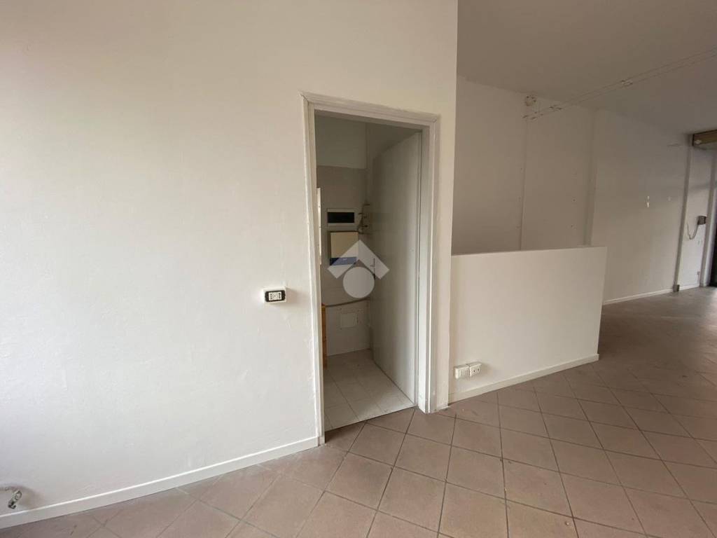 Box / garage a Borgo virgilio in Via Cisa - Foto 3