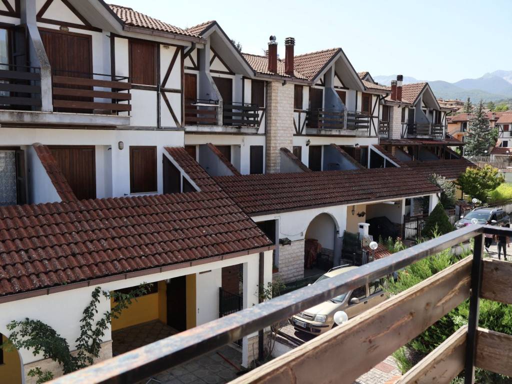 Villa a Alfedena in Via della Pinetina - Foto 3