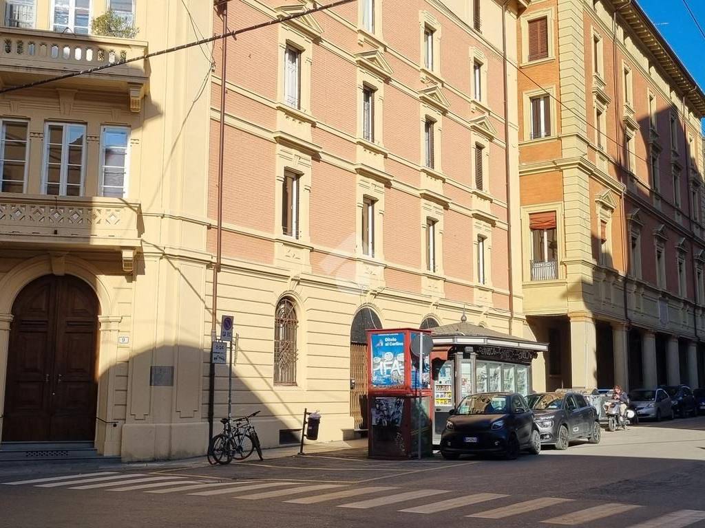 Immobile a Bologna in via iv novembre, 9 - Foto 4
