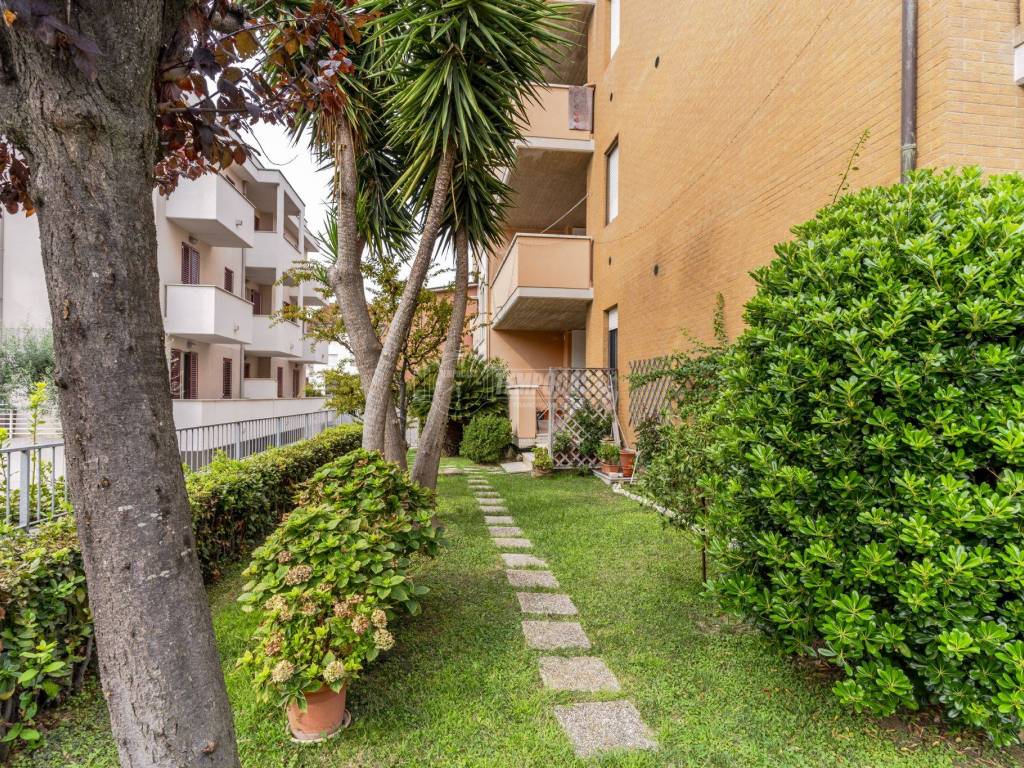 Appartamento a Civitanova marche in Via Indipendenza 75 - Foto 2