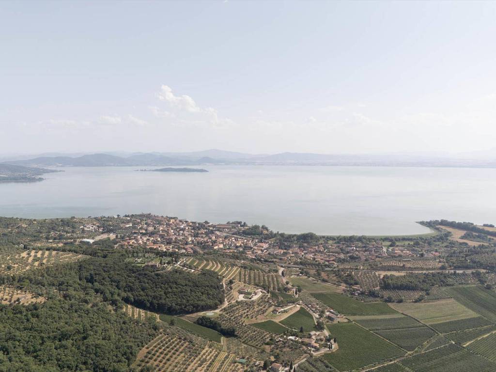 Rustico / casale a Passignano sul trasimeno in Via Cappuccini, 1 - Foto 2