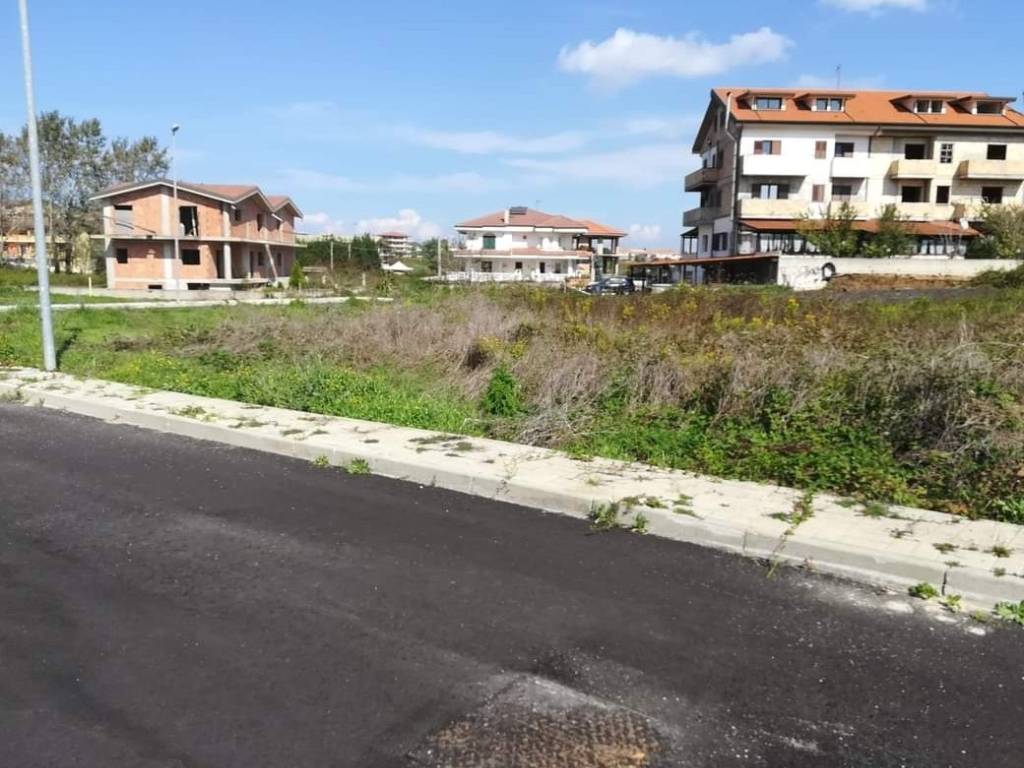 Terreno a Ionadi in Via Salvatore Quasimodo, 29 - Foto 3