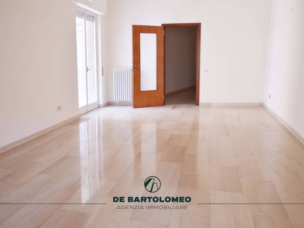Appartamento a Taranto in Via Fratelli Mellone - Foto 5