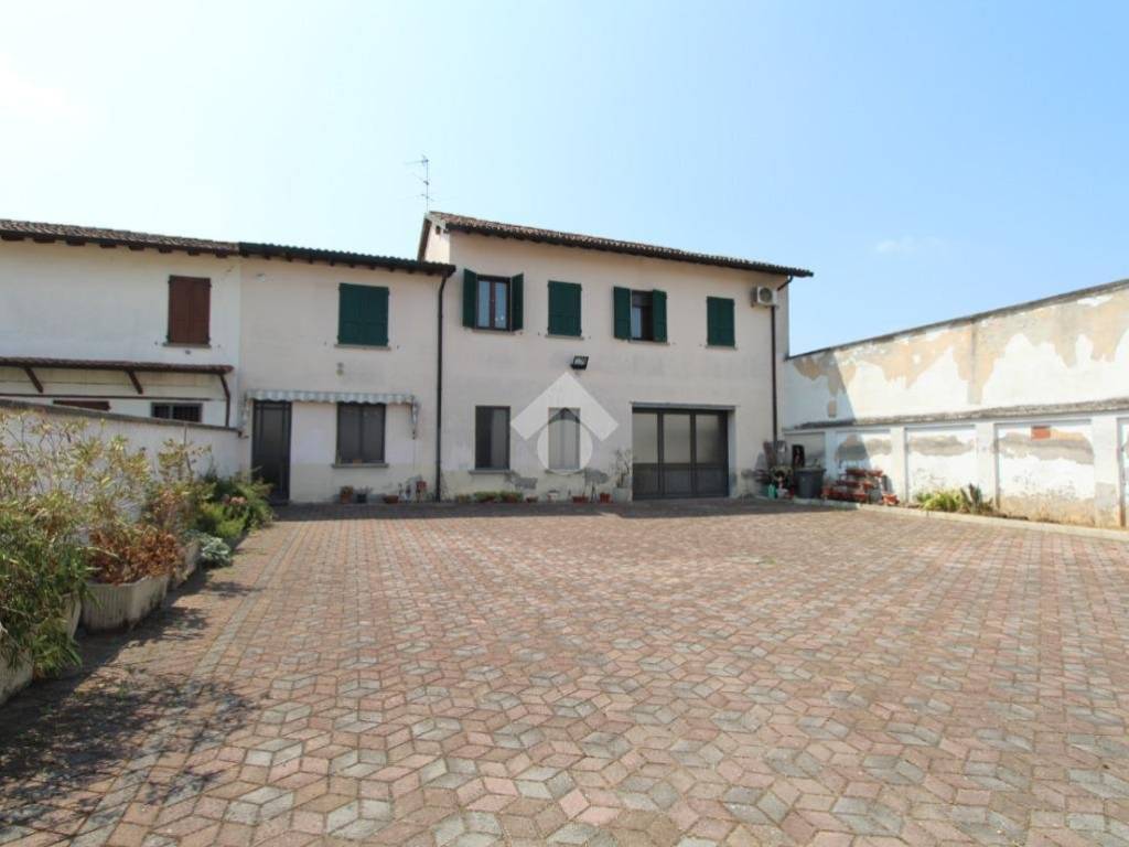Villa a Soncino in Via Castello, 41 - Foto 3