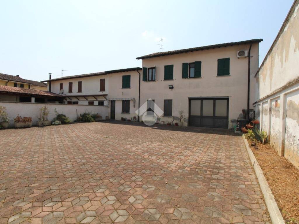 Villa a Soncino in Via Castello, 41 - Foto 4