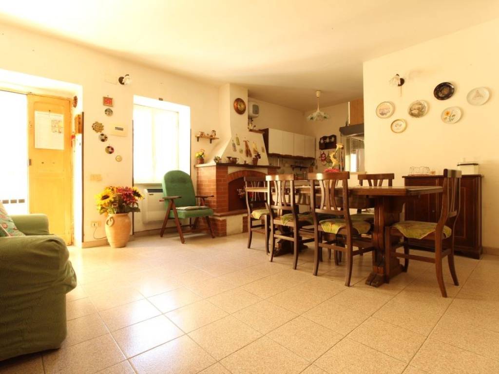 Appartamento a Montopoli di sabina in Via della Parrocchia, 4 - Foto 4