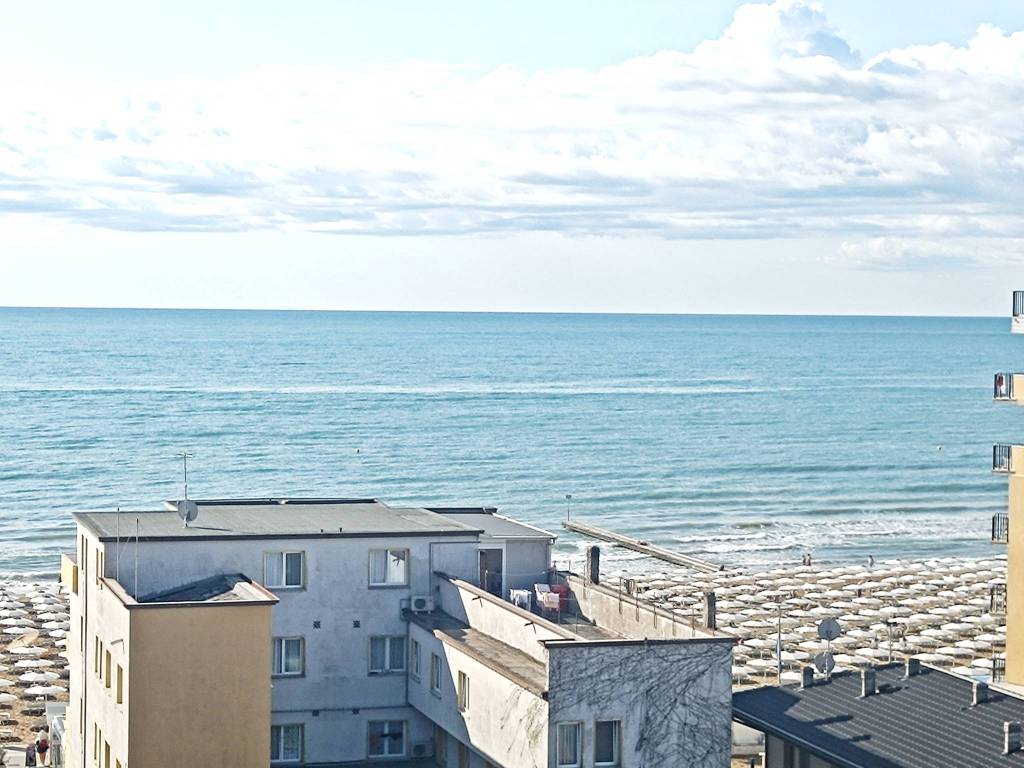 Appartamento a Jesolo in Via Dante Alighieri, 90 - Foto 2