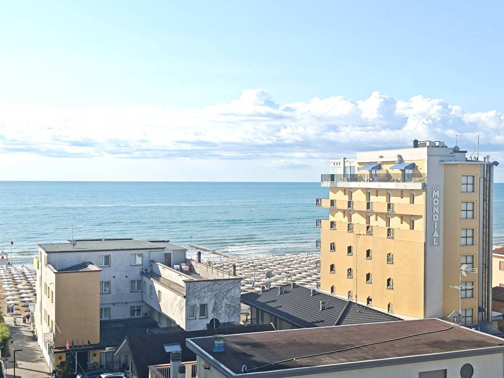 Appartamento a Jesolo in Via Dante Alighieri, 90 - Foto 3
