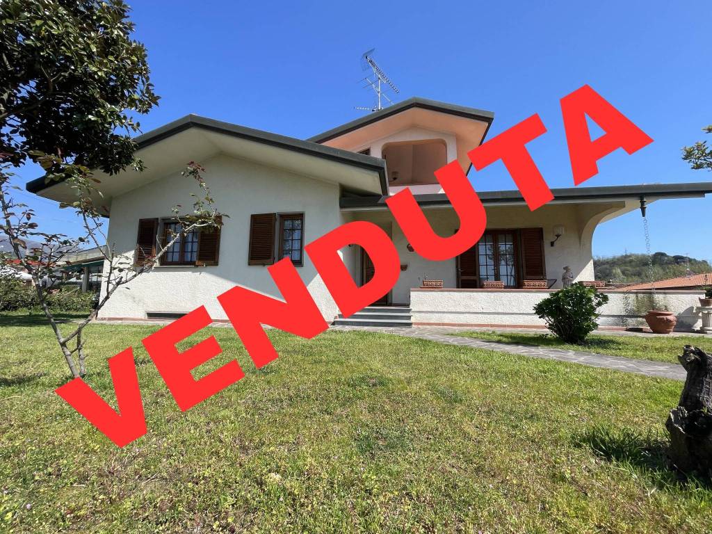 Villa a Massarosa - Foto 1