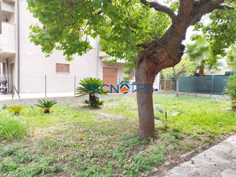Casa indipendente a Martinsicuro in Via Giosuè Carducci, 26 - Foto 5