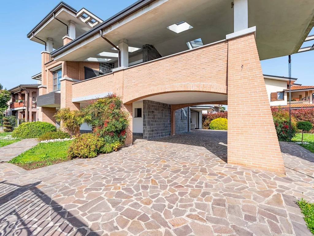 Villa a Uboldo in Via Alcide De Gasperi, 120 - Foto 2