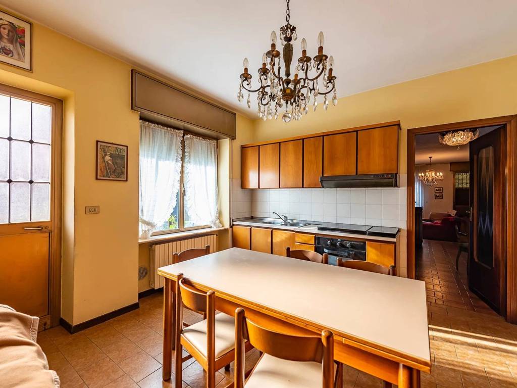 Villa a Uboldo in Via Antonio Maria Ceriani, 52 - Foto 4