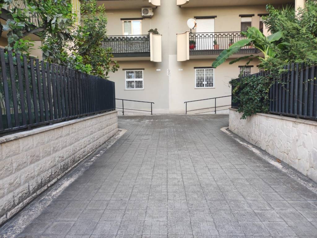 Appartamento a Trani in Via Francesco Cilea - Foto 3