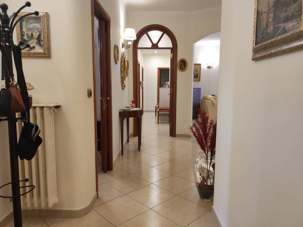 Appartamento a Trani in Via Francesco Cilea - Foto 4