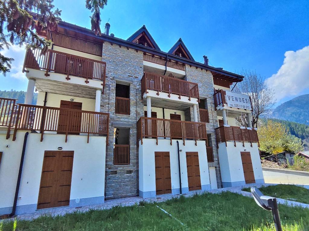 Villa a Aprica in Via Clef, 25 - Foto 2