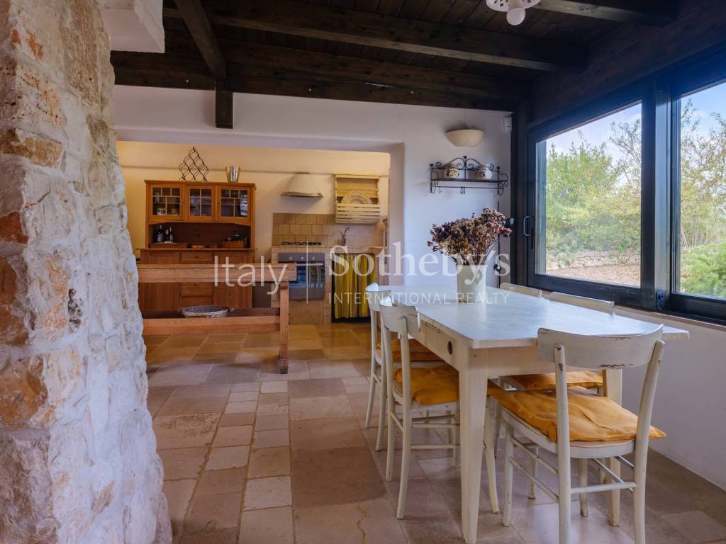 Villa a Ceglie messapica in Contrada Vriscigliulo - Foto 5