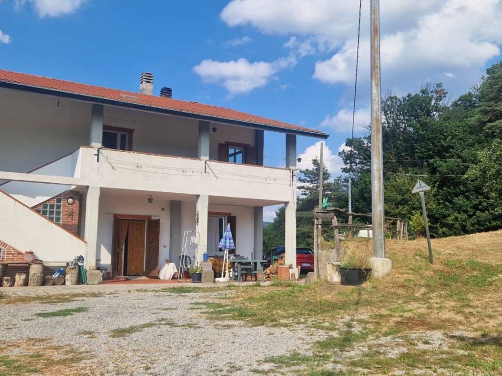 Villa a Cairo montenotte in Via Recoaro - Foto 5