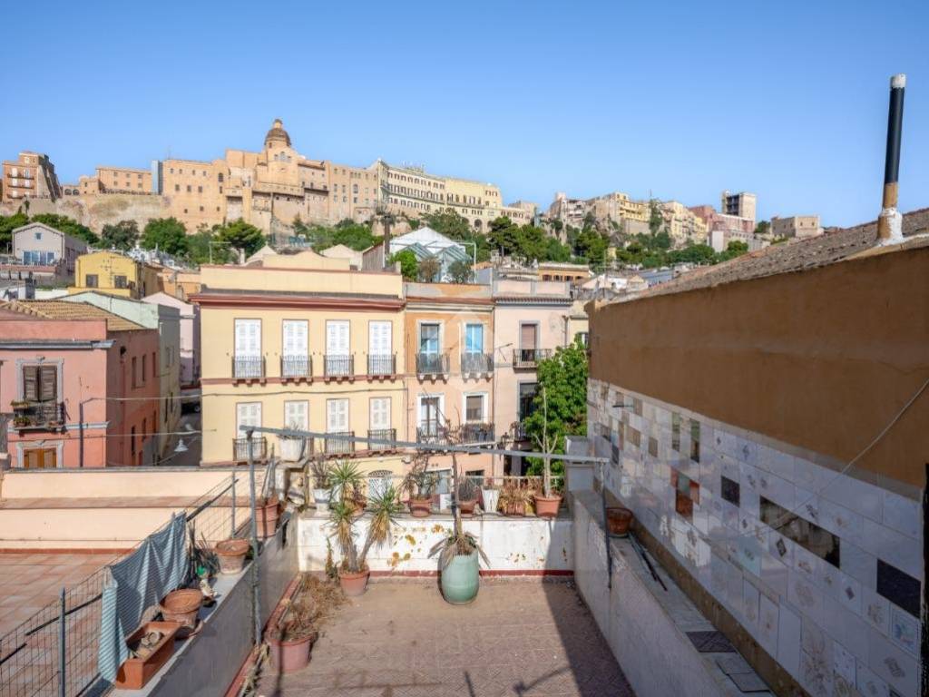 Casa indipendente a Cagliari in Via San Domenico, 83 - Foto 4