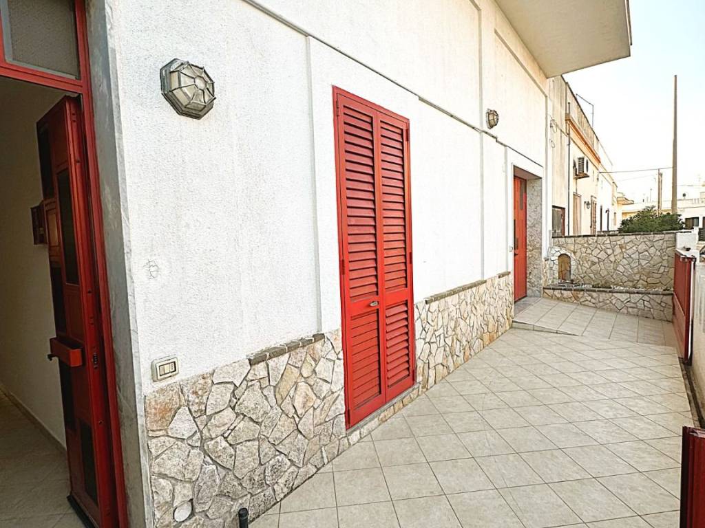 Casa indipendente a Gagliano del capo in Via Francesco Petrarca, 14 - Foto 2