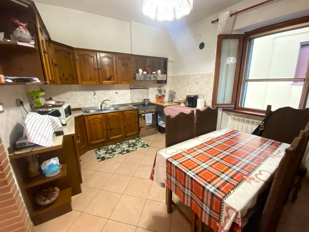 Casa indipendente a Castiglione del lago in Piazza Casavecchia, 16 - Foto 5