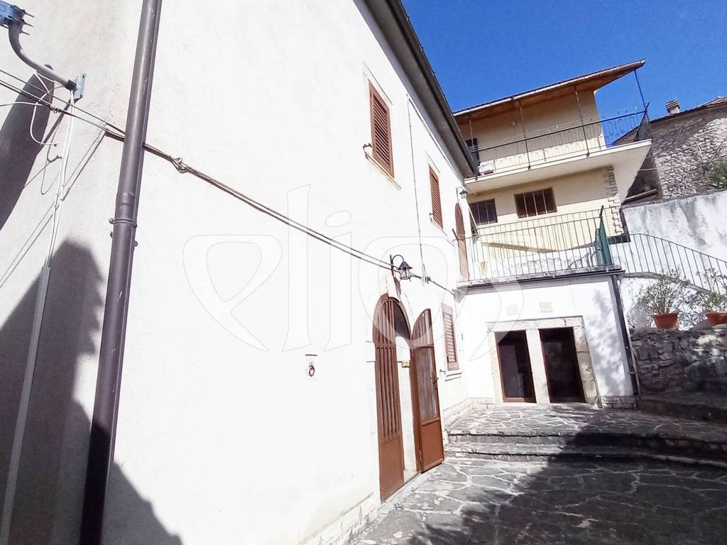 Casa indipendente a Montenero val cocchiara in Via Giuseppe Garibaldi, 32 - Foto 2