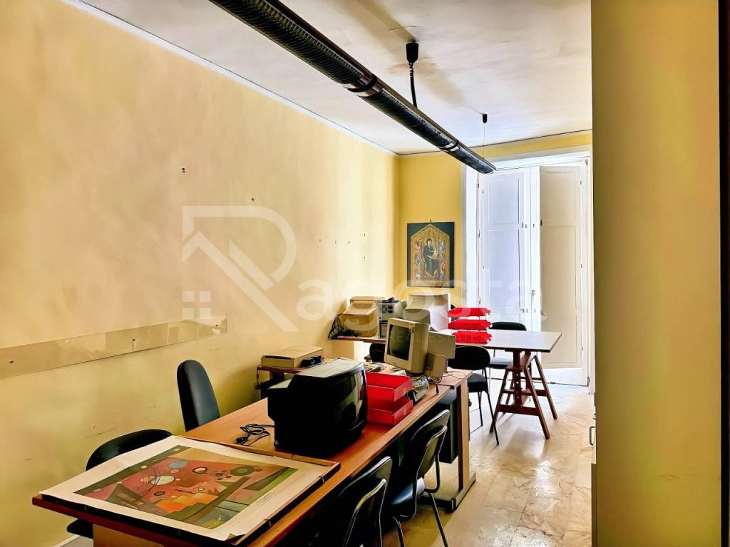 Appartamento a Salerno in Via Giovanni Ruggi d'Aragona - Foto 2