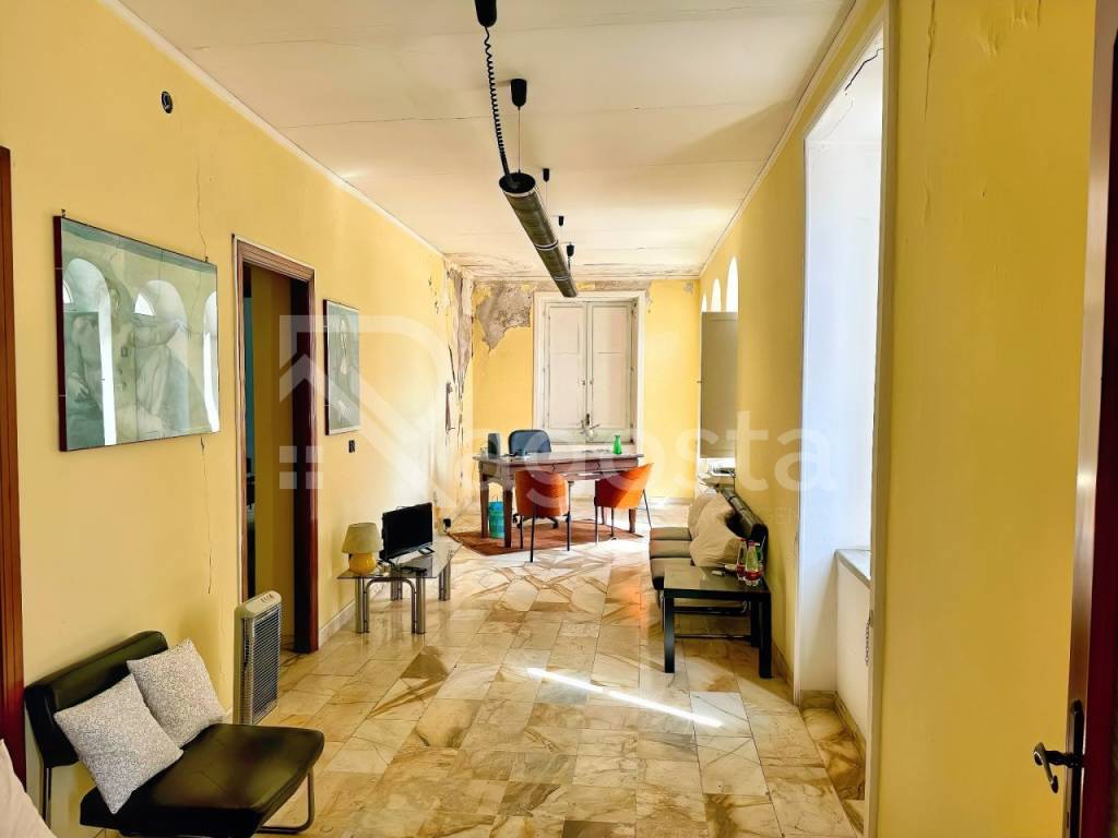 Appartamento a Salerno in Via Giovanni Ruggi d'Aragona - Foto 5