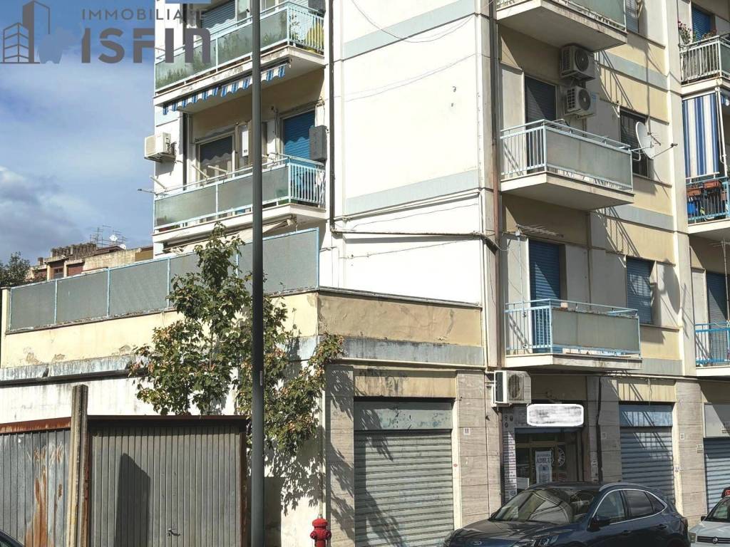 Appartamento a Cosenza in Piazza Fausto e Luigi Gullo, 23 - Foto 2
