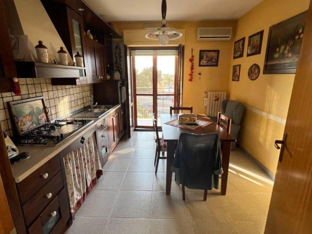 Appartamento a Manduria in Viale Aldo Moro - Foto 4