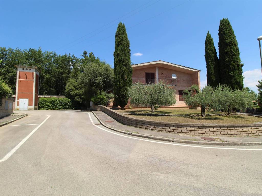 Villa a Castelnuovo berardenga in Via del Bosco - Foto 3