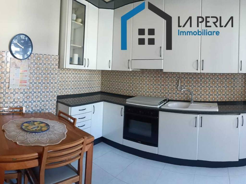 Palazzo / stabile a Cerignola in Via Vittorio Veneto, 94 - Foto 4