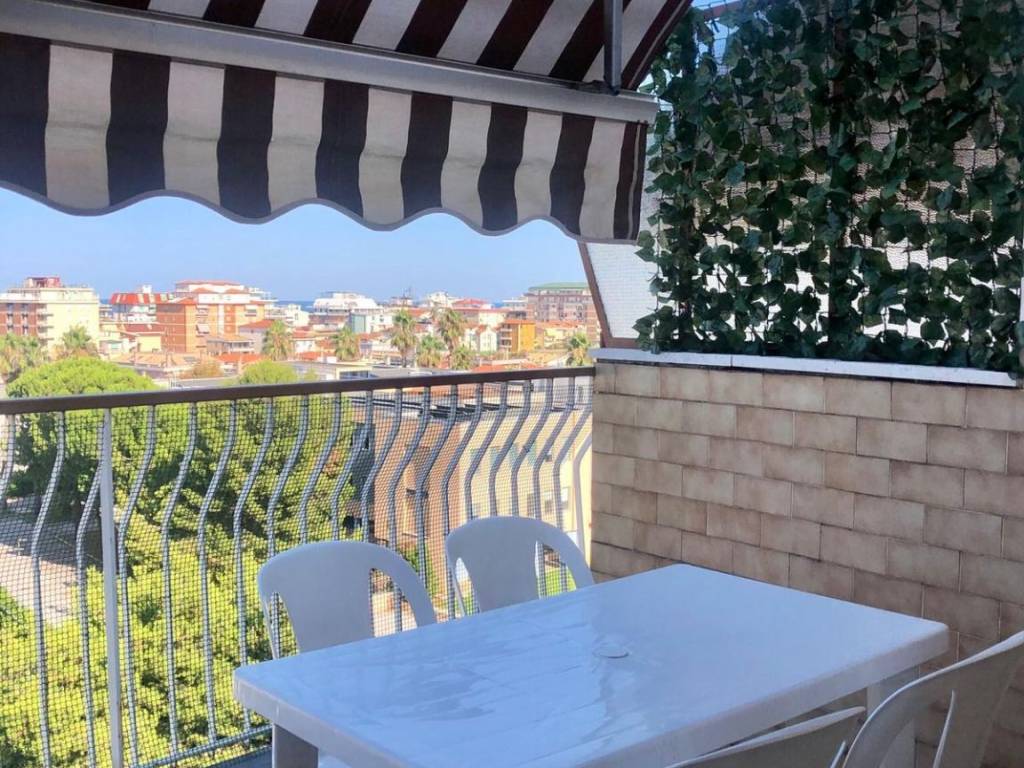 Appartamento a San benedetto del tronto in Viale Alcide De Gasperi - Foto 5