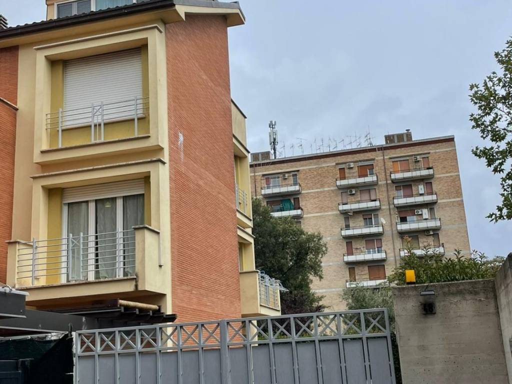 Appartamento a Aprilia in Via Giosuè Carducci, 48 - Foto 3