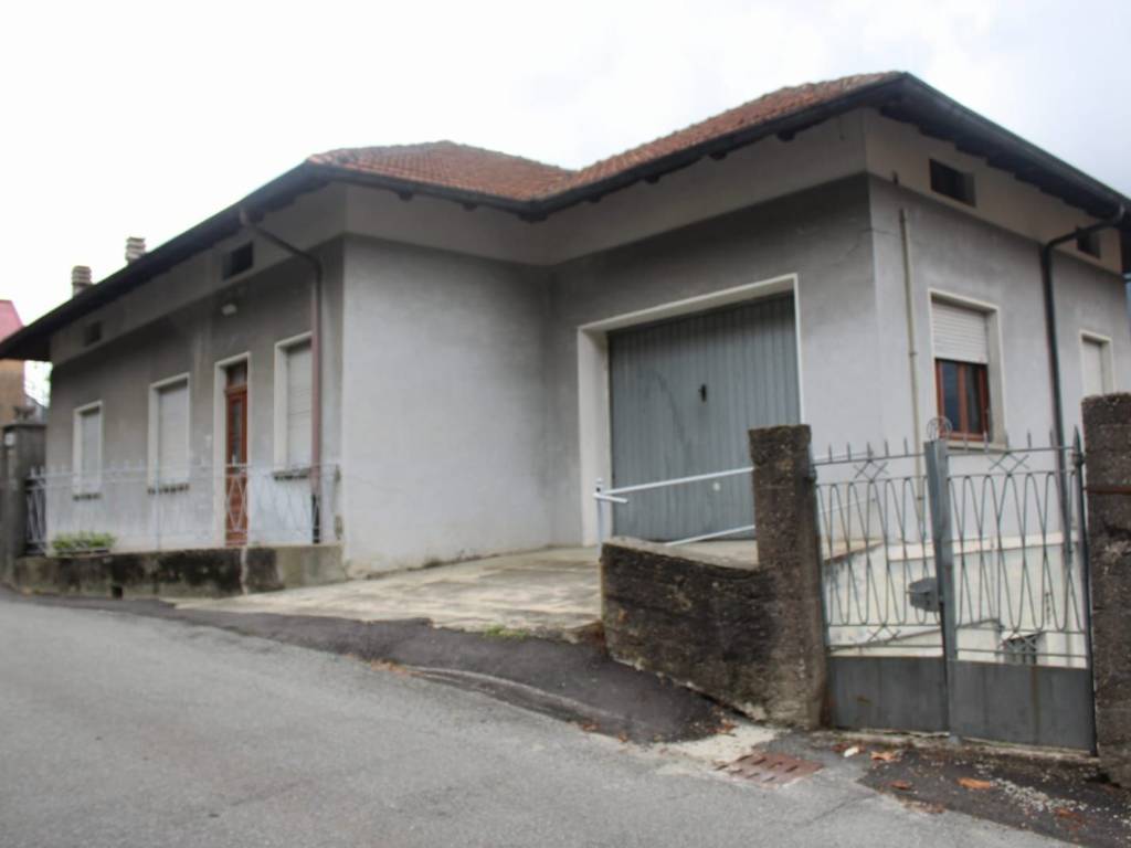 Villa a Loreglia in Via Carrozzabile - Foto 2