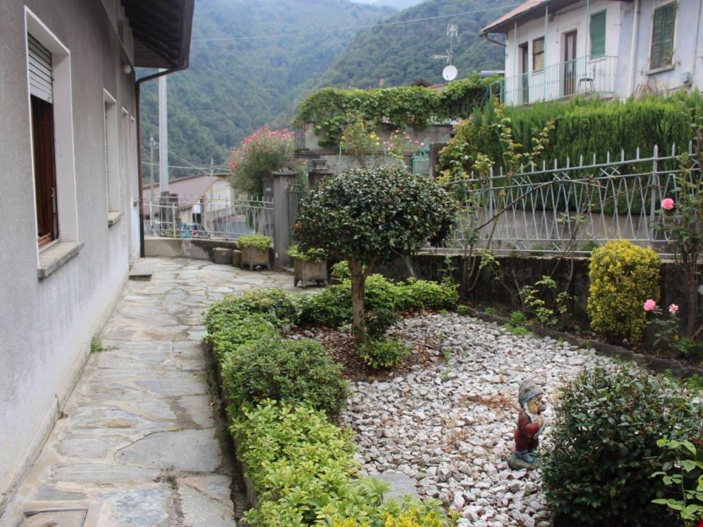 Villa a Loreglia in Via Carrozzabile - Foto 5