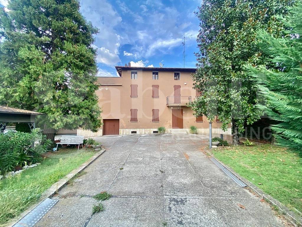 Casa indipendente a Vignola in via doccia - Foto 1