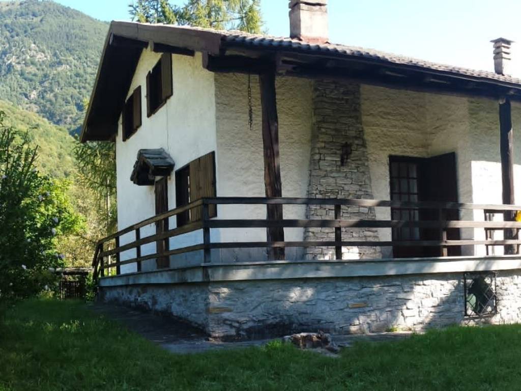 Villa a Calasca-castiglione in Località Calasca Dentro, 118 - Foto 2