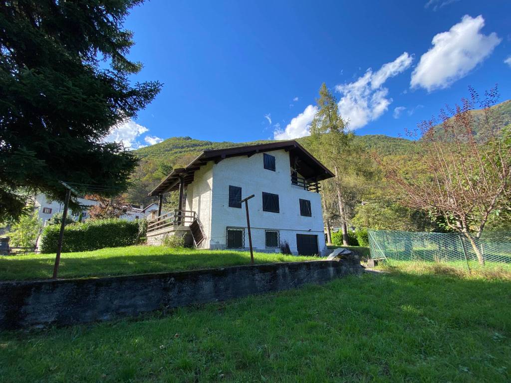 Villa a Calasca-castiglione in Località Calasca Dentro, 118 - Foto 5