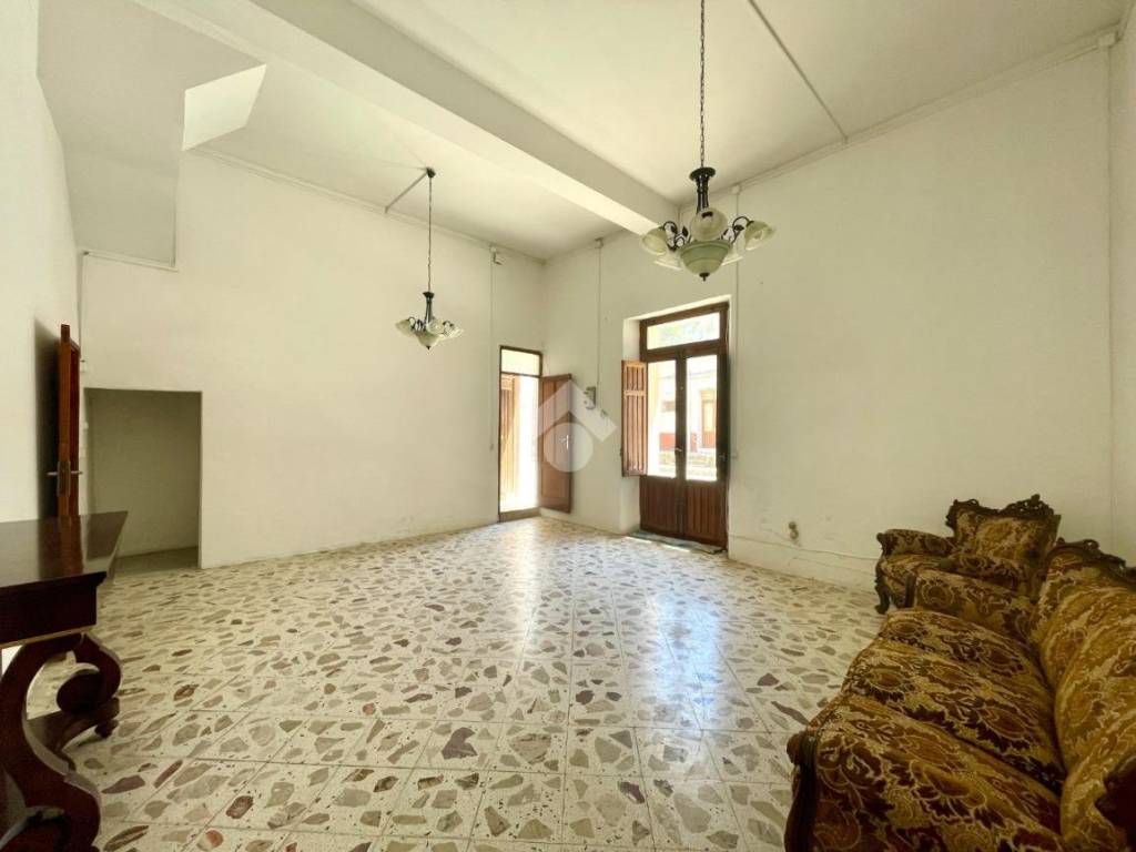 Casa indipendente a Castellammare del golfo in Via Giuseppe Laudani, 61 - Foto 2
