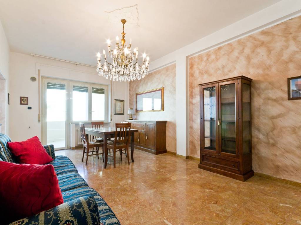 Appartamento a Pescara in Piazza Luigi Pierangeli, 33 - Foto 3