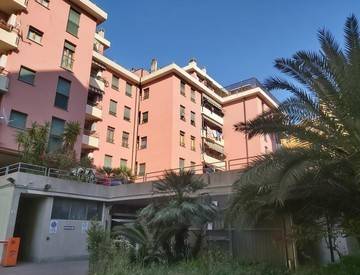 Appartamento a Genova in Via Silvio Spaventa - Foto 2